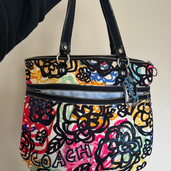 ROSIE----RARE Coach Poppy Tote - Picture 2 of 5